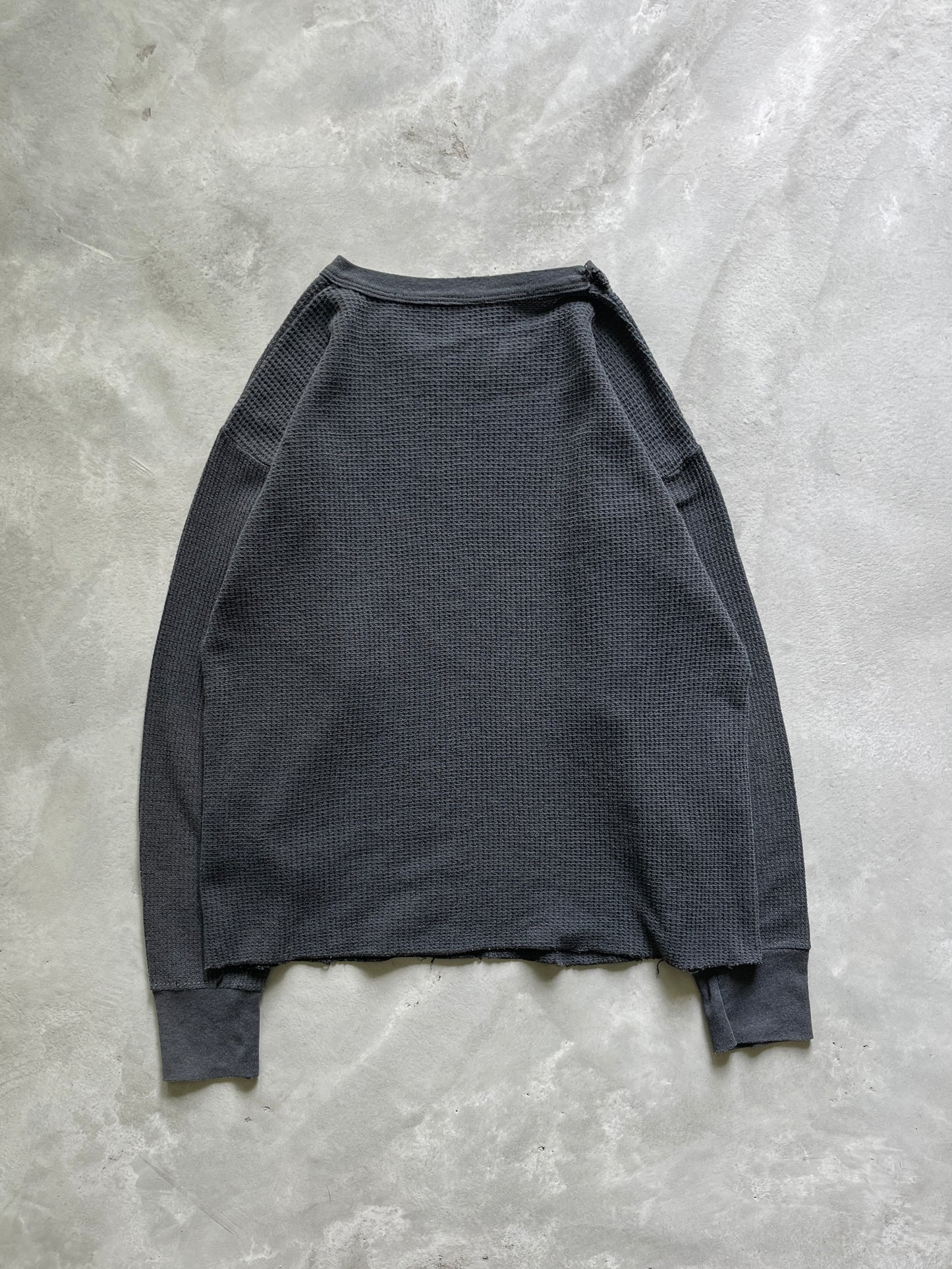 Sun Faded Black Cropped Thermal Long Sleeve Shirt - 00s - M